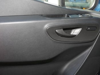 Mercedes-Benz Sprinter 516 CDI Pritsche Lang Klima SpurH SHZ