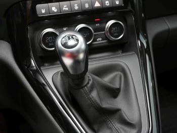 Mercedes-Benz T 160 d STYLE Standard MBUX Navi Kamera Park-P