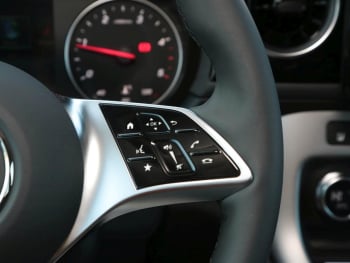 Mercedes-Benz T 180 d MBUX Navi+ AHK Kamera Spiegel-Paket