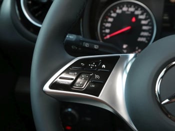 Mercedes-Benz T 180 d MBUX Navi+ AHK Kamera Spiegel-Paket