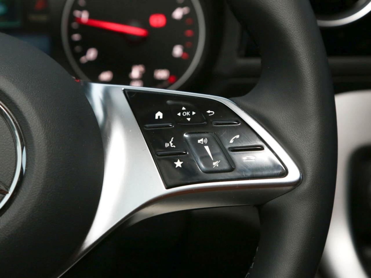 Mercedes-Benz T 180 d MBUX Navi Park-Assist Kamera Spiegel-P