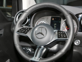 Mercedes-Benz T 180 d MBUX Navi Park-Assist Kamera Spiegel-P