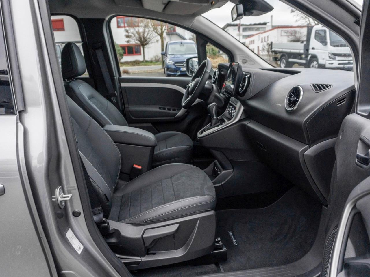 Mercedes-Benz T 180 d PROGRESSIVE Standard MBUX Navi Kamera