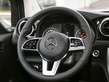 Mercedes-Benz T 180 EDITION Progessive MBUX Navi+ LED Kamera