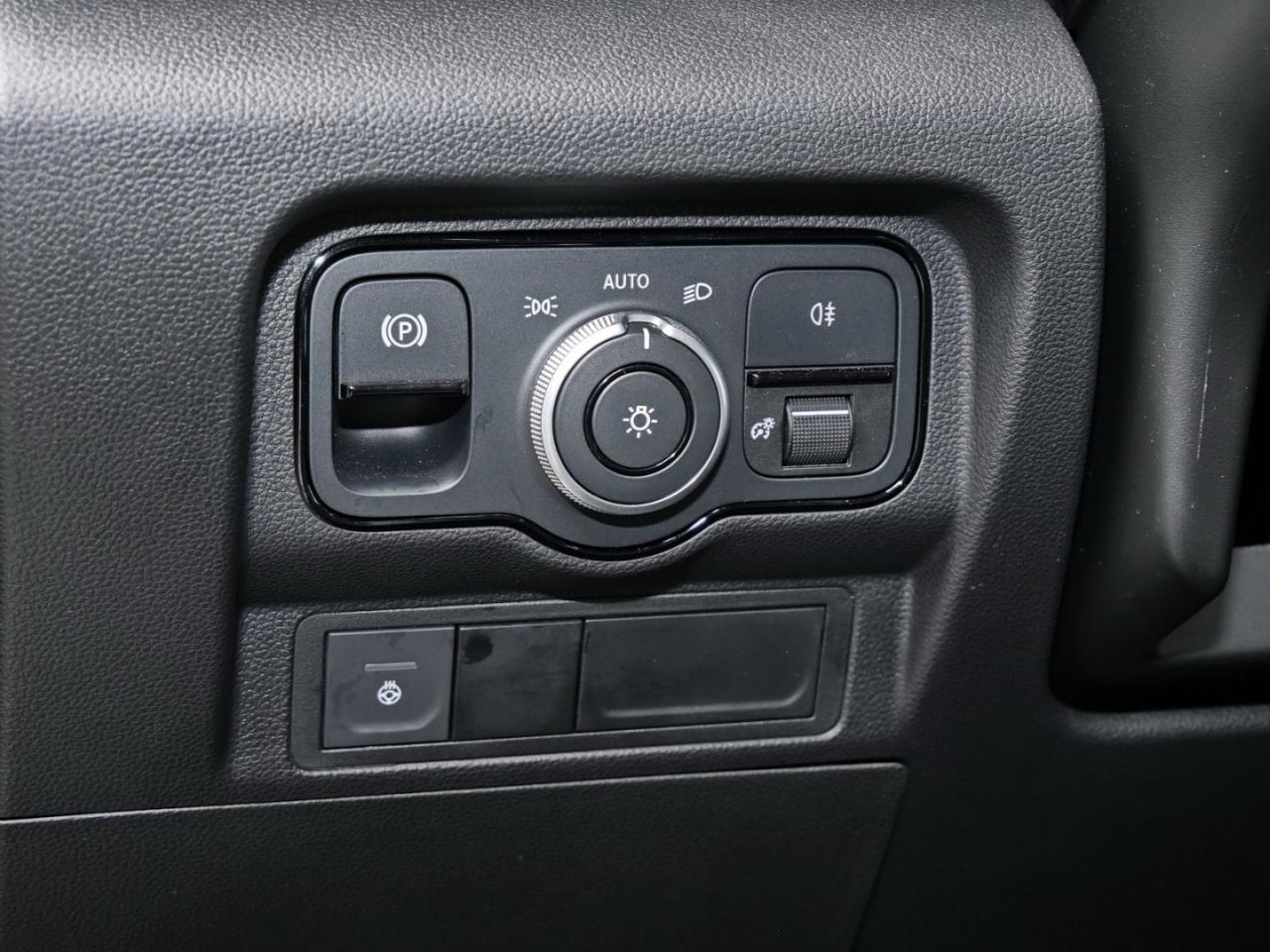 Mercedes-Benz T 180 PROGRESSIVE Standard Navi Kamera Spiegel-P