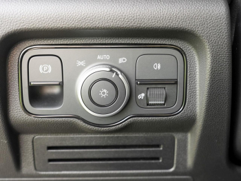 Mercedes-Benz T 180 PROGRESSIVE Standard MBUX Navi ParkP AHK