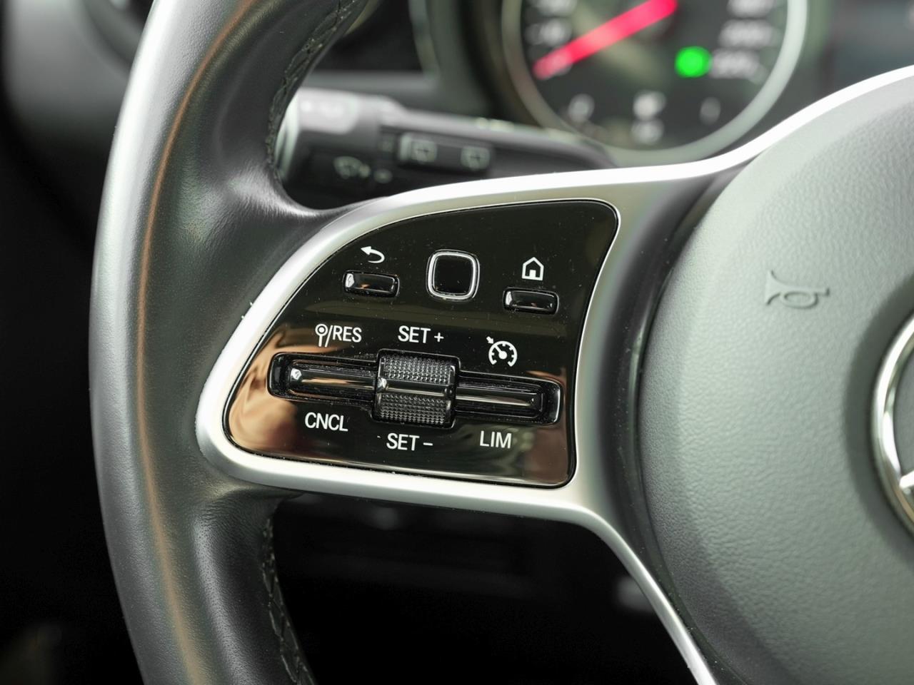 Mercedes-Benz T 180 PROGRESSIVE Standard MBUX Navi ParkP AHK