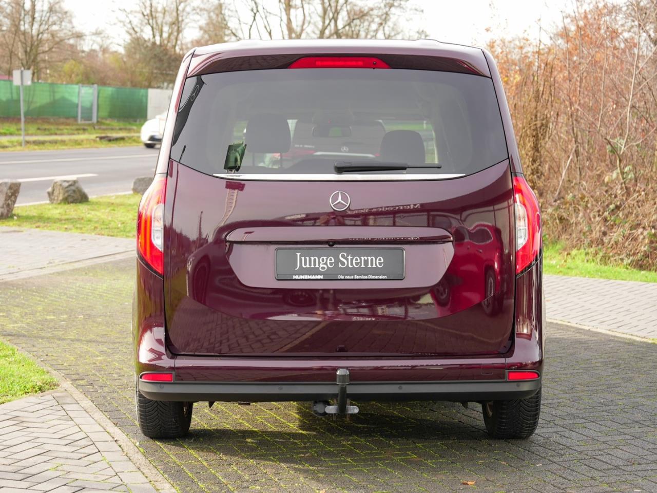 Mercedes-Benz T 180 PROGRESSIVE Standard MBUX Navi ParkP AHK