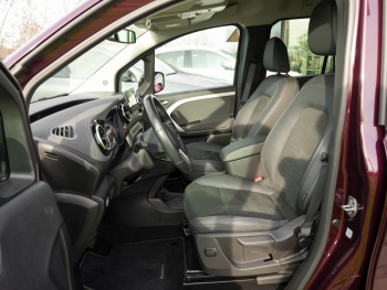 Mercedes-Benz T 180 PROGRESSIVE Standard MBUX Navi ParkP AHK