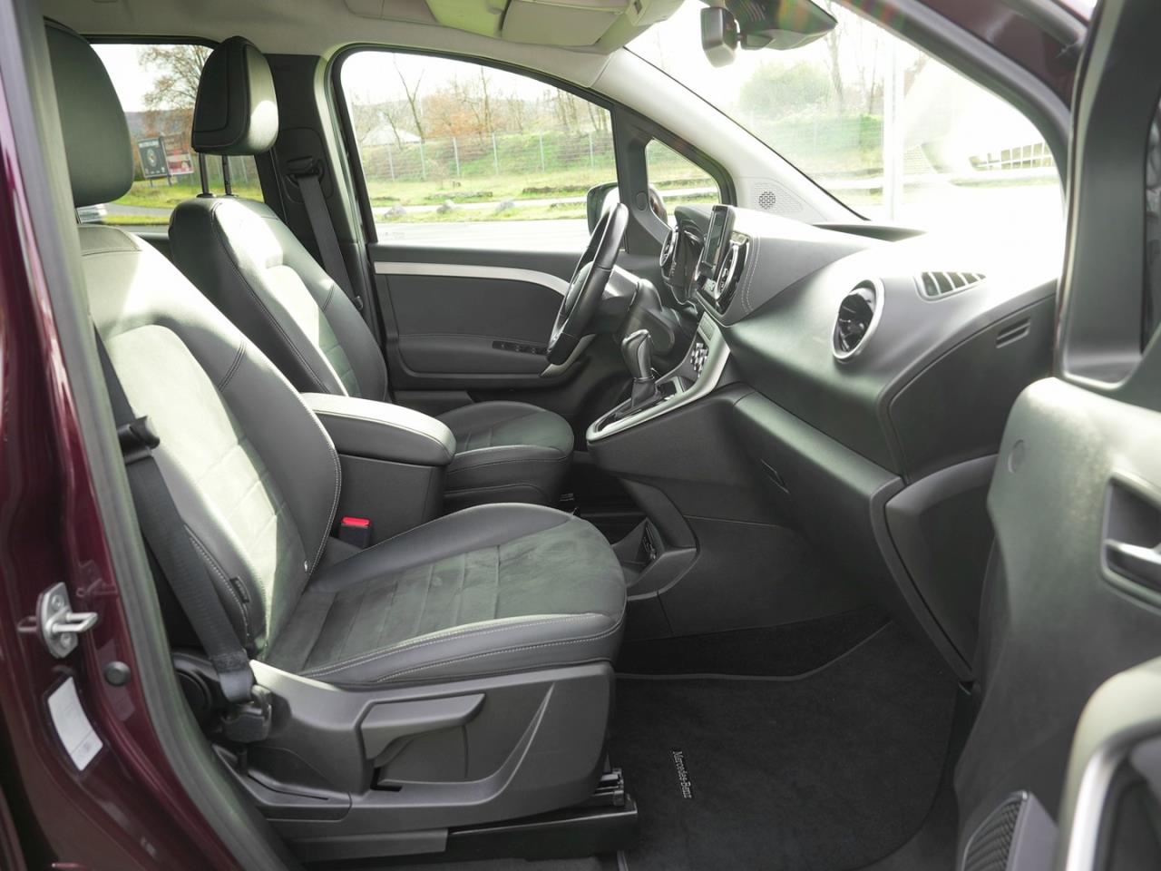 Mercedes-Benz T 180 PROGRESSIVE Standard MBUX Navi ParkP AHK