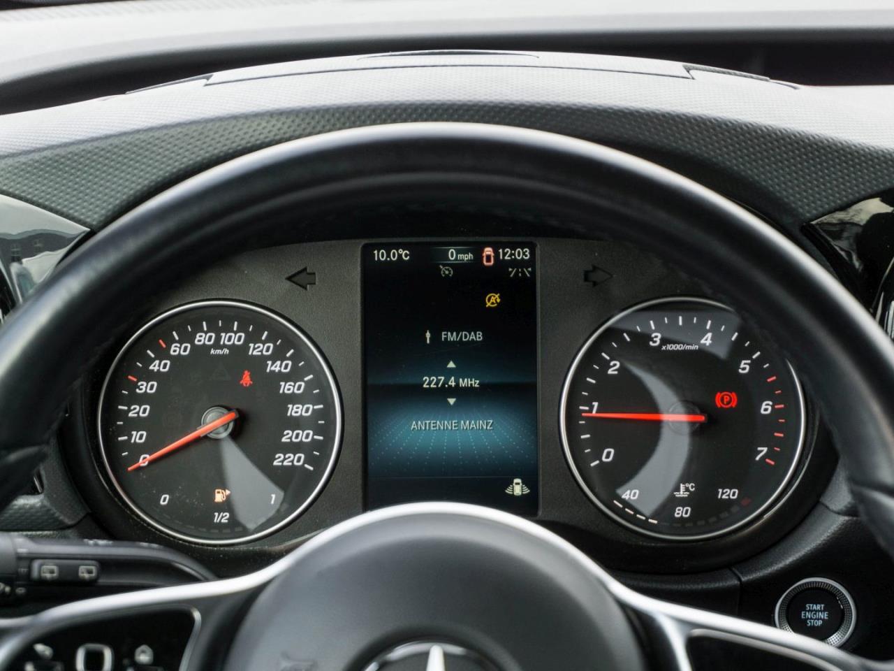 Mercedes-Benz T 180 STYLE Standard Kamera Spurhalte Paket SHZ