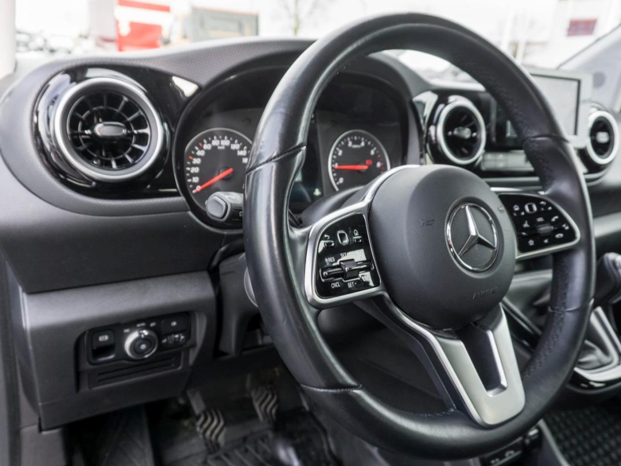 Mercedes-Benz T 180 STYLE Standard Kamera Spurhalte Paket SHZ