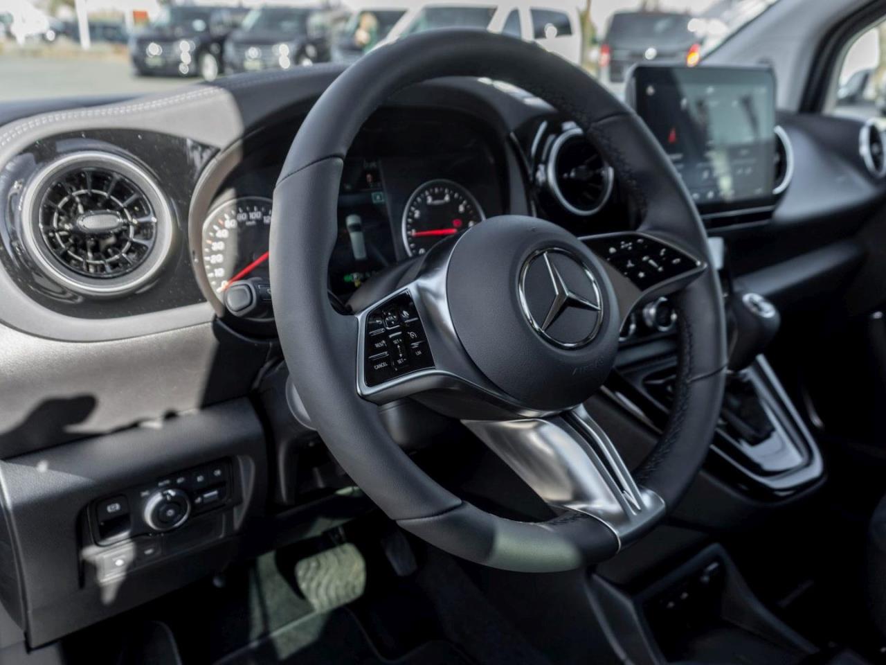 Mercedes-Benz T 180 PROGRESSIVE Lang Navi Kamera Keyless SHZ