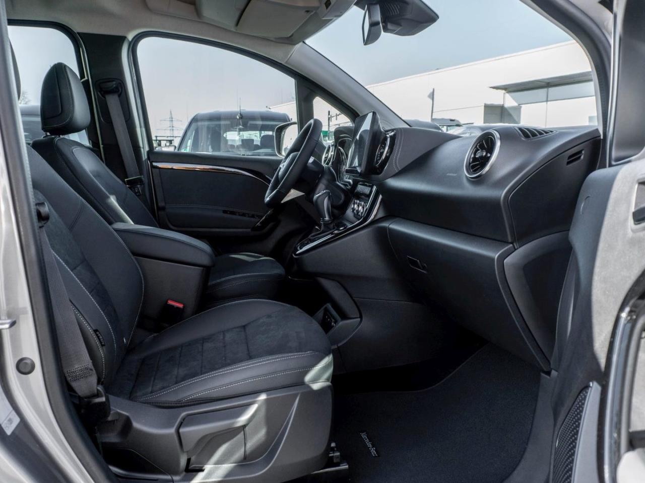 Mercedes-Benz T 180 PROGRESSIVE Lang Navi Kamera Keyless SHZ