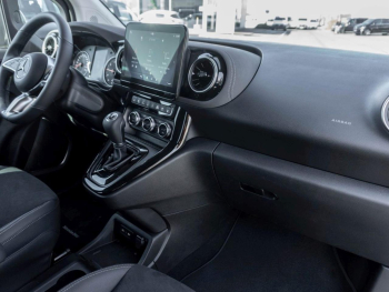 Mercedes-Benz T 180 PROGRESSIVE Lang Navi Kamera Keyless SHZ