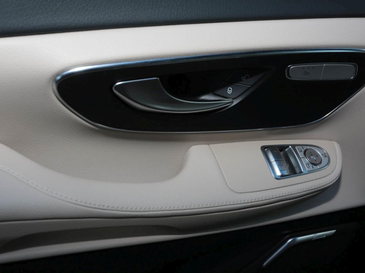 Mercedes-Benz V 250 d 4M AVANTGARDE Lang Panorama AHK 360°