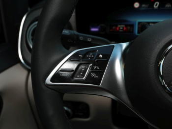 Mercedes-Benz V 250 d 4M AVANTGARDE Lang Panorama AHK 360°