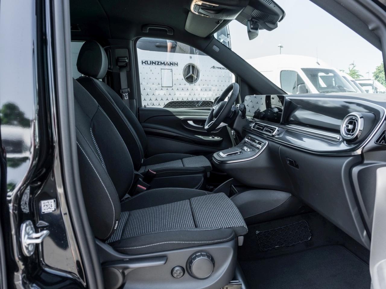 Mercedes-Benz V 250 d 4MATIC STYLE Lang Distronic AHK Standhzg Mercedes-Benz V 250 d 4MATIC STYLE Lang Distronic AHK Standhzg