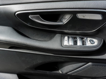 Mercedes-Benz V 250 d EDITION lang Navi Totwinkel AHK Kamera