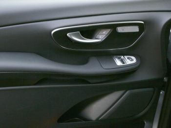 Mercedes-Benz V 250 d lang 4M MBUX Navi Distronic AHK SpiegelP