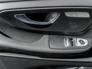 Mercedes-Benz V 250 d STYLE Lang MBUX Navi Distronic AHK Kamera