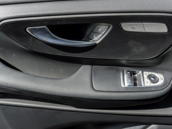 Mercedes-Benz V 250 d STYLE Lang MBUX Navi Distronic AHK Kamera