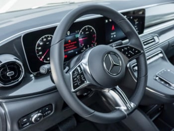 Mercedes-Benz V 250 d STYLE Lang MBUX Navi Distronic AHK Kamera