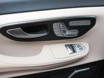Mercedes-Benz V 300 d 4M Avantgarde Edition lang AHK Panorama