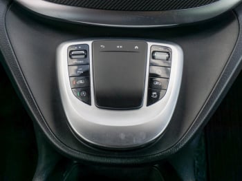 Mercedes-Benz V 300 d 4M AVANTGARDE EDITION lang Night AHK