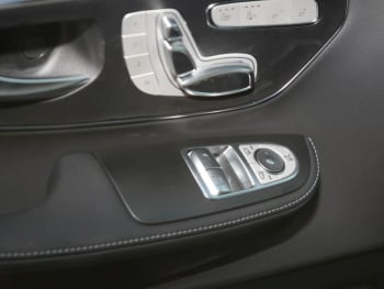 Mercedes-Benz V 300 d 4M AVANTGARDE lang AMG Night Panorama