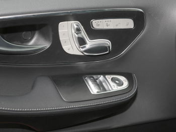 Mercedes-Benz V 300 d 4M AVANTGARDE lang AMG Night Panorama