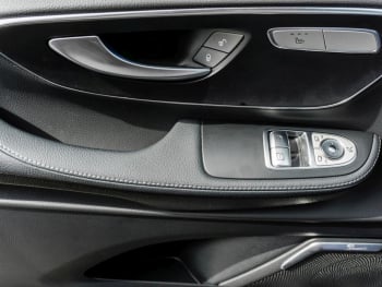 Mercedes-Benz V 300 d 4M AVANTGARDE Lang AMG Night 360° AHK