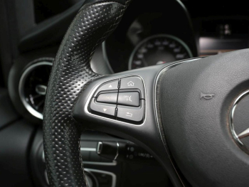 Mercedes-Benz V 300 d 4M EDITION Lang AMG Comand Kamera AHK