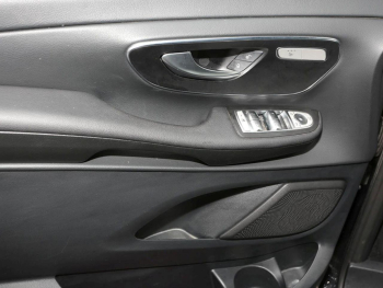 Mercedes-Benz V 300 d 4M EDITION Lang AMG Comand Kamera AHK