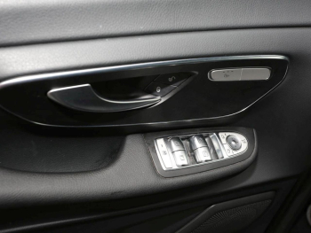 Mercedes-Benz V 300 d 4M EDITION Lang AMG Comand Kamera AHK