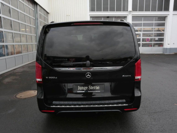 Mercedes-Benz V 300 d 4M EDITION Lang AMG Comand Kamera AHK