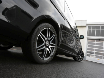 Mercedes-Benz V 300 d 4M EDITION Lang AMG Comand Kamera AHK