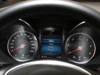 Mercedes-Benz V 300 d 4M Exclusive Edition lang AMG Panorama