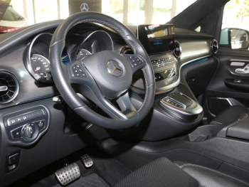 Mercedes-Benz V 300 d 4M Exclusive Edition lang AMG Panorama