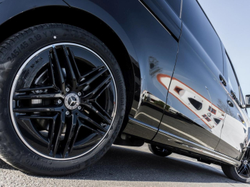 Mercedes-Benz V 300 d 4M EXCLUSIVE Extralang AMG Night AHK 360°