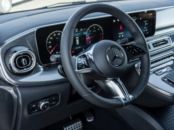 Mercedes-Benz V 300 d 4M EXCLUSIVE Extralang AMG Night AHK 360°
