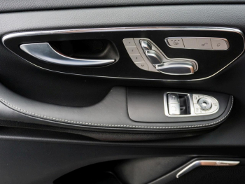 Mercedes-Benz V 300 d 4M EXCLUSIVE Lang Navi Standhzg 360° AHK
