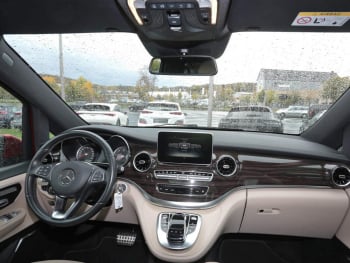 Mercedes-Benz V 300 d 4M lang Avantgarde Edition AHK Panorama Mercedes-Benz V 300 d 4M lang Avantgarde Edition AHK Panorama
