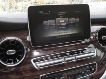 Mercedes-Benz V 300 d 4M lang Avantgarde Edition AHK Panorama Mercedes-Benz V 300 d 4M lang Avantgarde Edition AHK Panorama