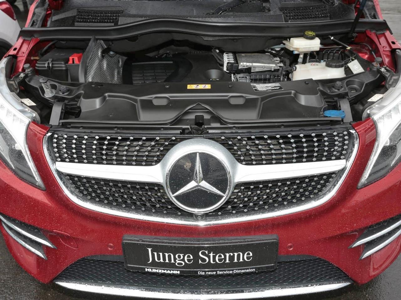 Mercedes-Benz V 300 d 4M lang Avantgarde Edition AHK Panorama Mercedes-Benz V 300 d 4M lang Avantgarde Edition AHK Panorama