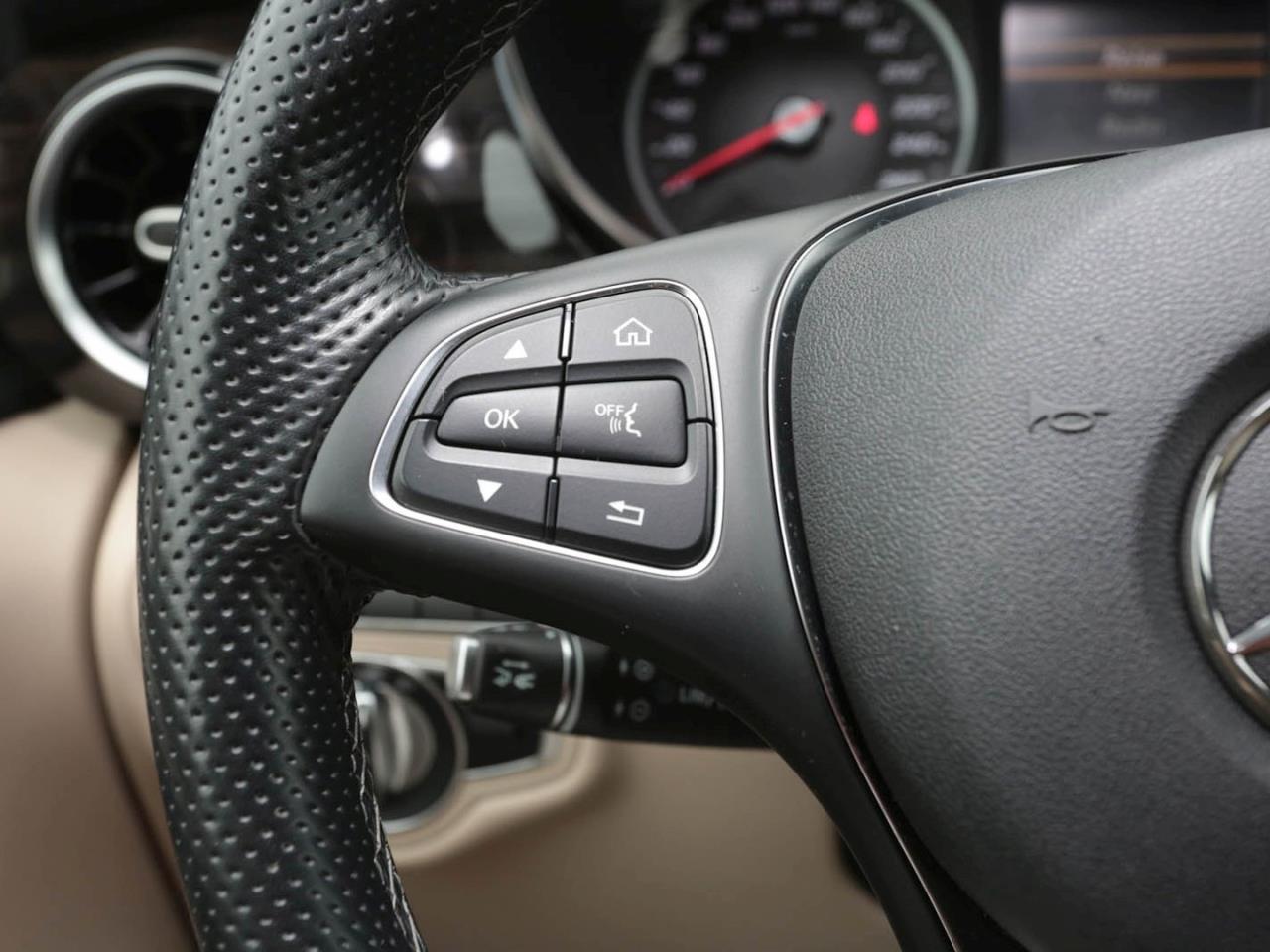 Mercedes-Benz V 300 d 4M lang Avantgarde Edition AHK Panorama