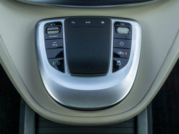 Mercedes-Benz V 300 d 4M Marco Polo EDITION AMG Panorama 360°