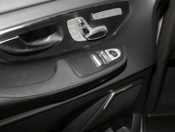 Mercedes-Benz V 300 d 4MATIC AVANTGARDE Lang AMG Night Panorama