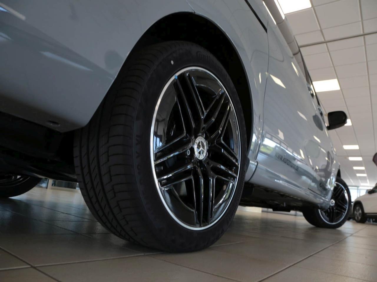 Mercedes-Benz V 300 d 4MATIC AVANTGARDE Lang Night Panorama