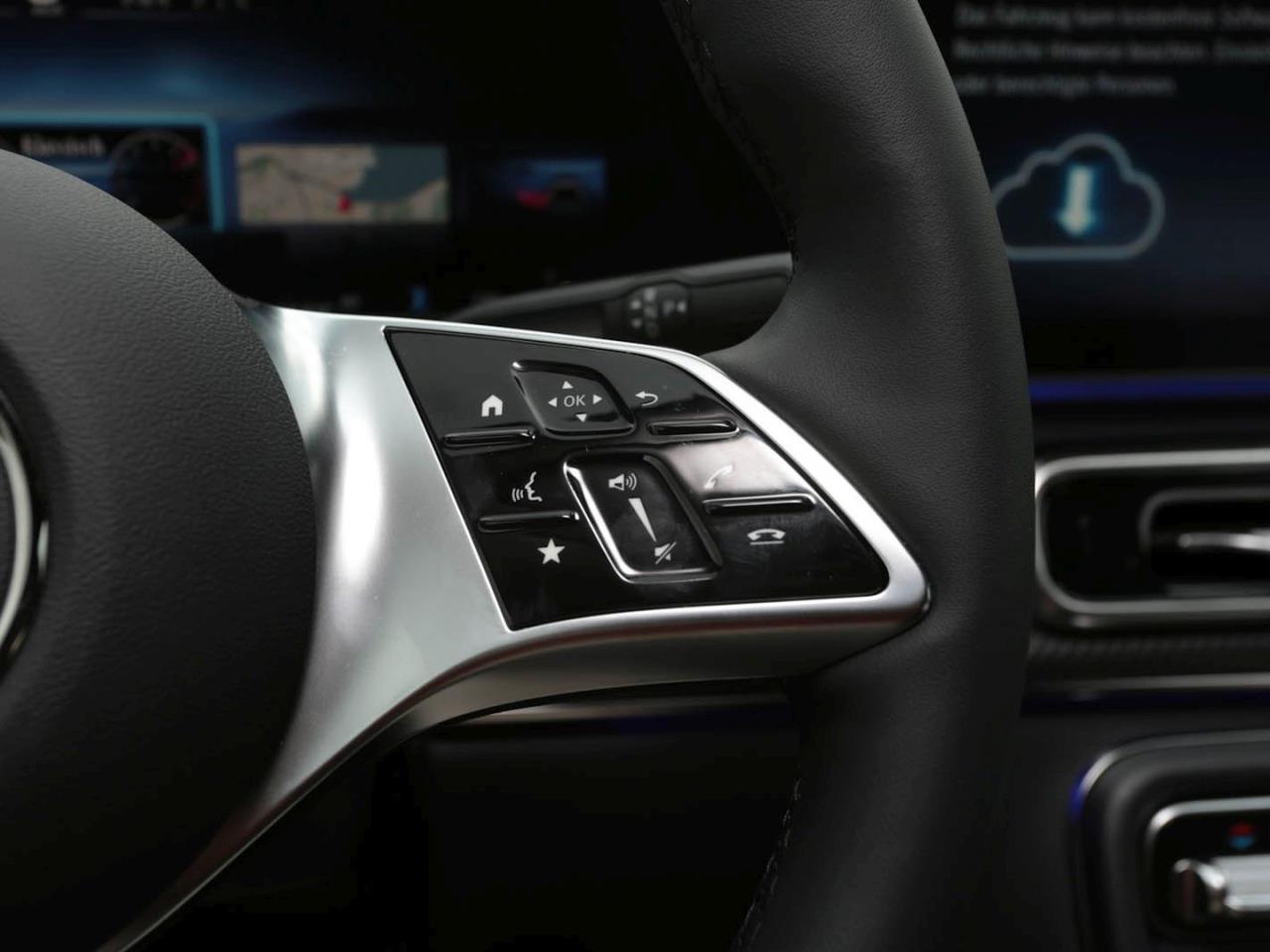 Mercedes-Benz V 300 d 4MATIC AVANTGARDE Lang AMG Night Panorama